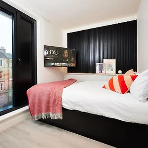 Joivy At Iona Street - Adults Only Apartment